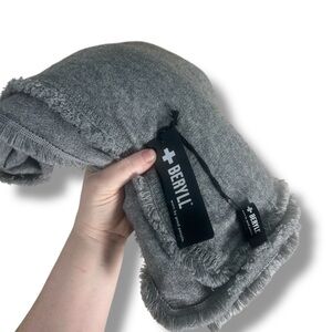 NWT Beryll Cozy Cashmere Fringe Wide Gray Scarf Wrap